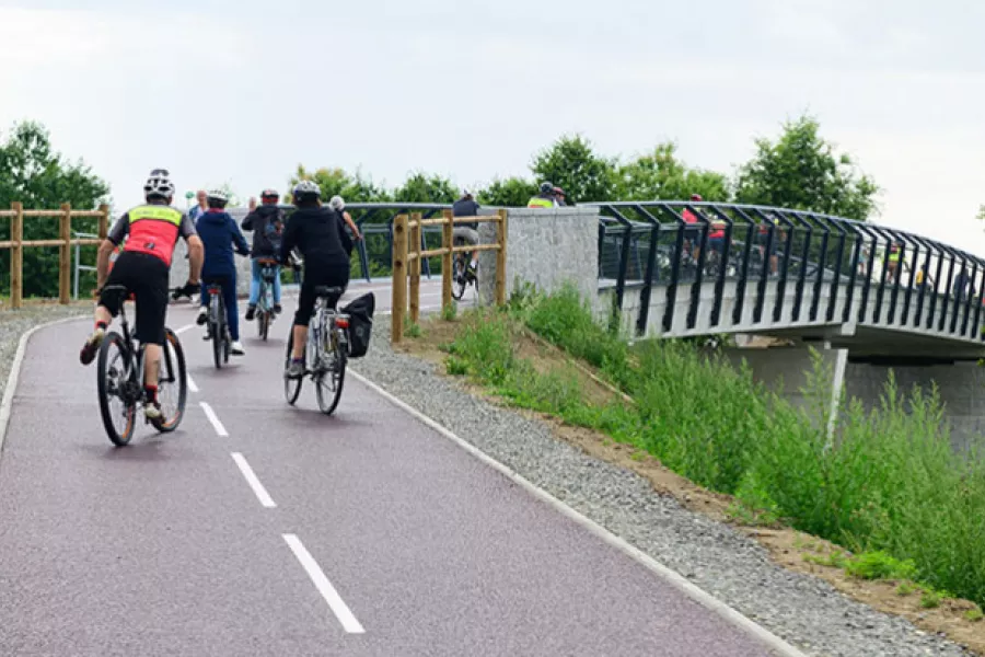 vélo sur nouvelle piste cyclable